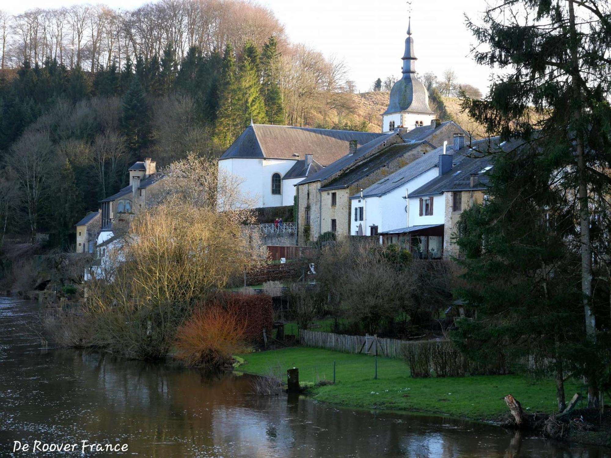 Au Charme Du 13 Faubourg De France A Bouillon Villa Buitenkant foto